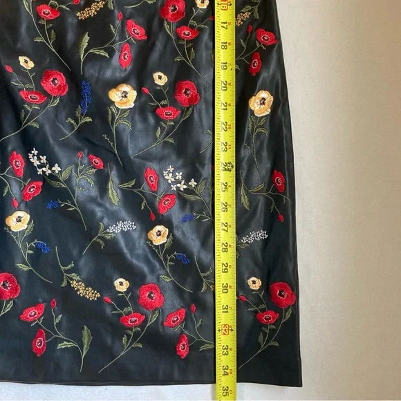 CALVIN KLEIN FAUX LEATHER EMBROIDERED SHIFT DRESS WOMEN Size 2 - Picture 9 of 16